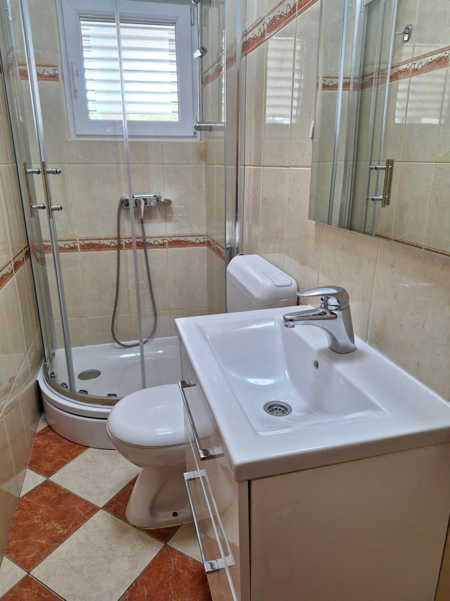 Apartments Gojka Miocevic Biograd Na Moru Eksteriør bilde